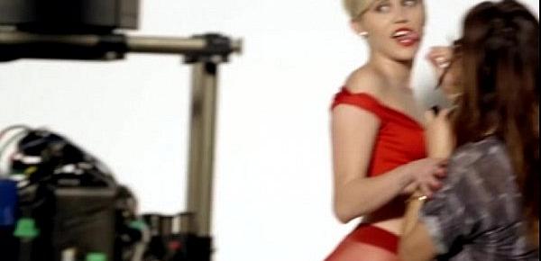  Bitch miley cyrus in pantyhose